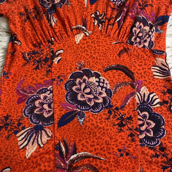 Free People Hear Me Roar Keyhole Floral Red Top Small - Picture 8 of 11